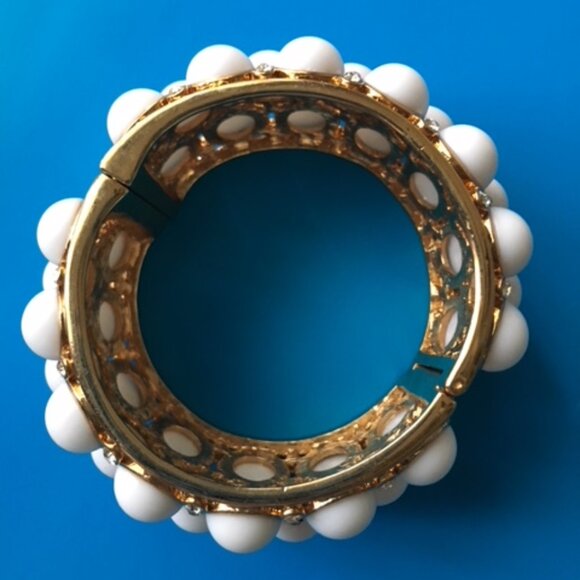 White metallic unique bracelet - Picture 5 of 7